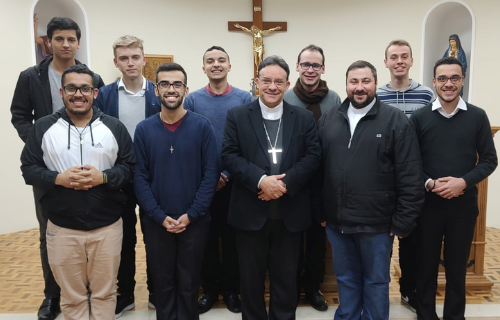 DOM LEOMAR BRUSTOLIN VISITA O SEMINÁRIO PROPEDÊUTICO INTERDIOCESANO