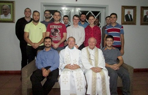 Seminários de Caxias do Sul e Dom Alberto confraternizam