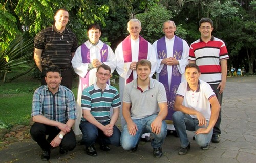 Seminário Dom Alberto recebe visita do Bispo Dom Aloísio